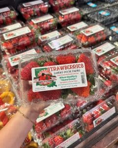 Local Strawberries at Robért Fresh Market